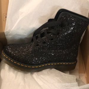 Dr. Martens 1460 Farrah Black Glitter Boots